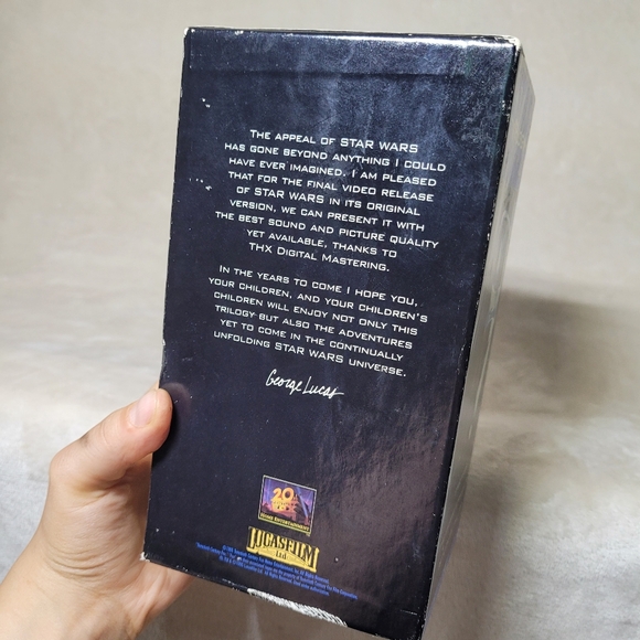 1995 Star Wars trilogy on VHS box set - Picture 4 of 5